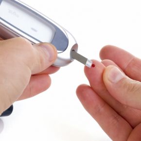 A kormány egyeztetést kezdeményez a cukorbetegeket képviselő szervezetekkel
